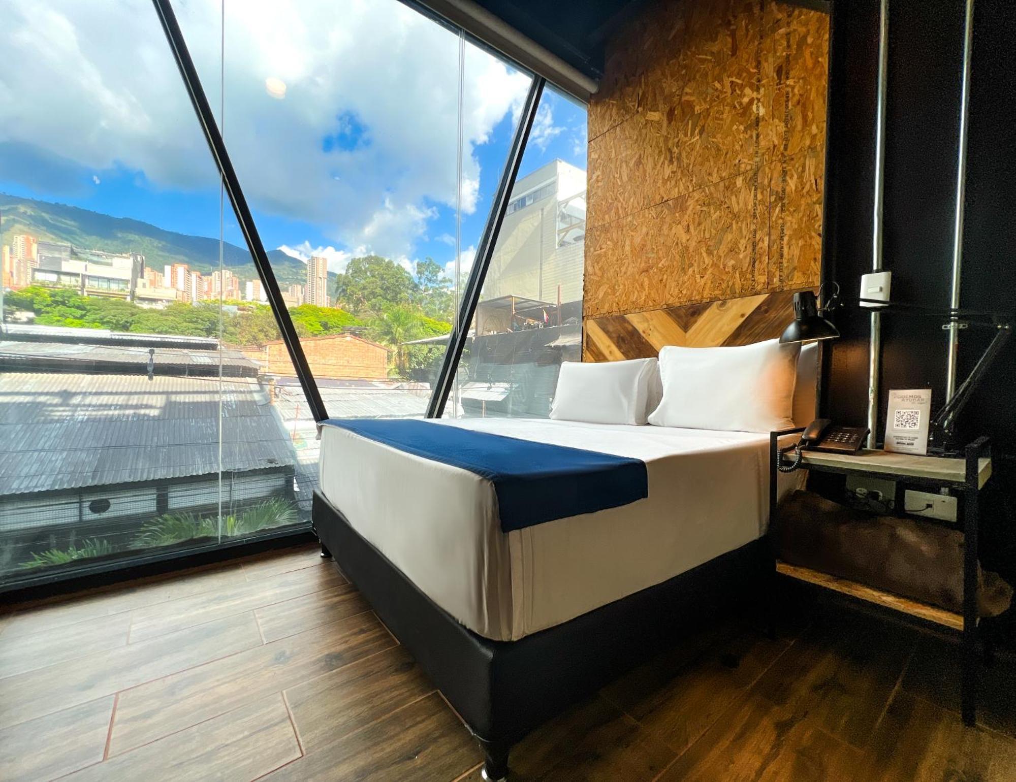 מדיין Hotel Lleras Park Concept מראה חיצוני תמונה