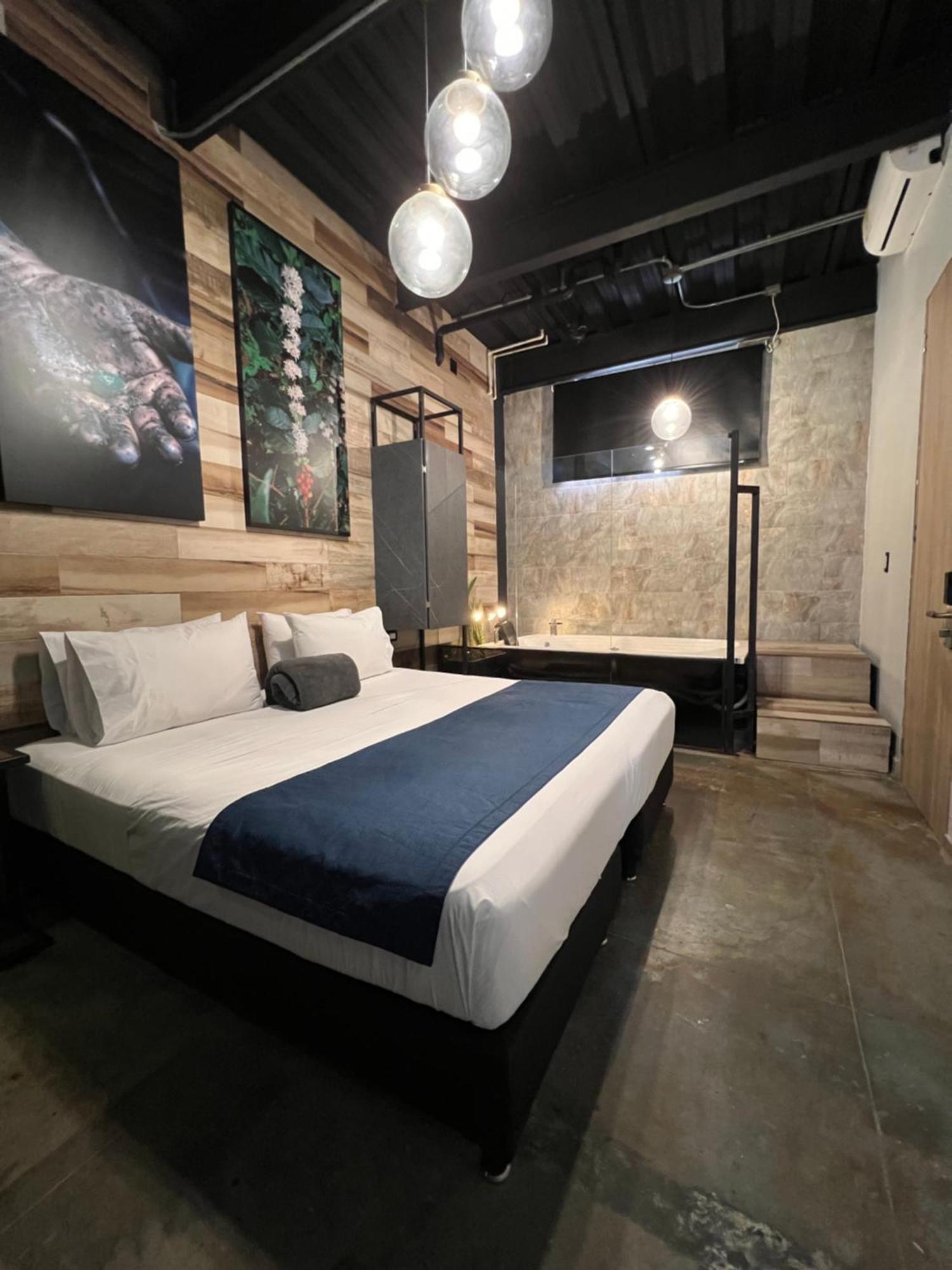 מדיין Hotel Lleras Park Concept מראה חיצוני תמונה